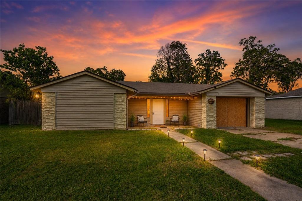916 Melanie Drive — photo