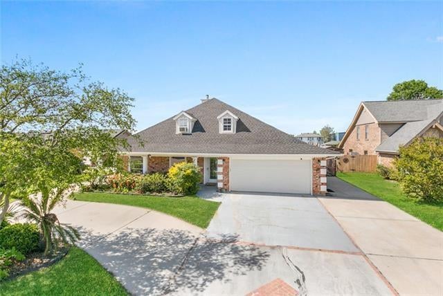 290 Moonraker Drive — photo
