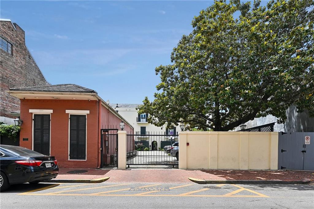 1022 Toulouse Street Bc-22 — photo