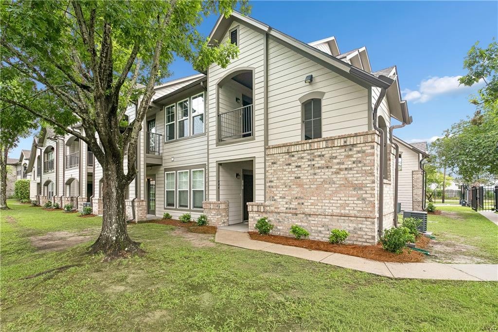 350 Emerald Forest Boulevard 1101 — photo