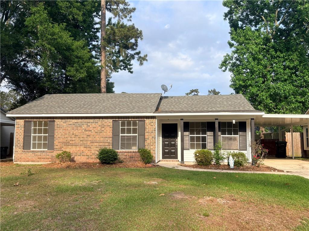 320 Forest Loop — photo