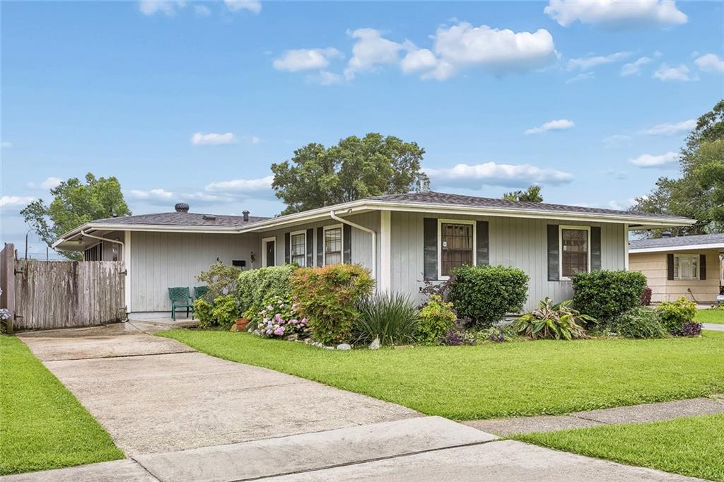 6204 Loraine Street — photo