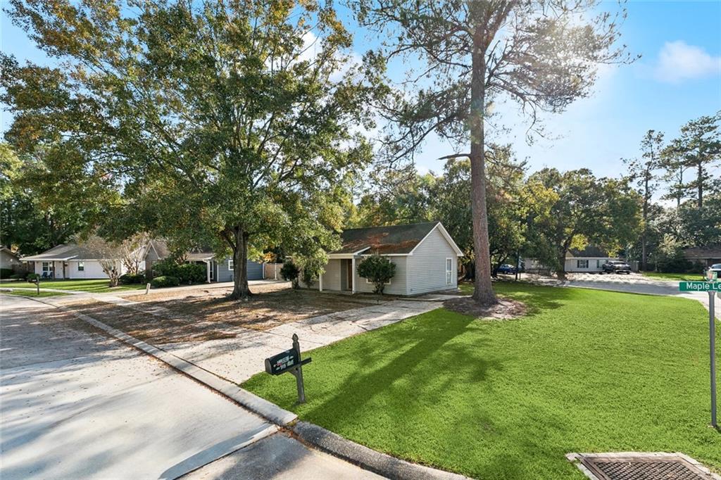 345 MAPLELEAF Drive, Slidell, LA 70458 — photo 2