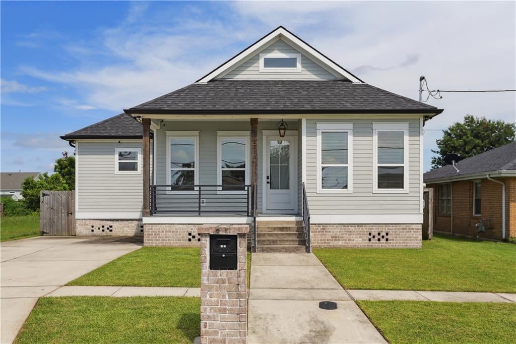 2313 Aycock Street — photo
