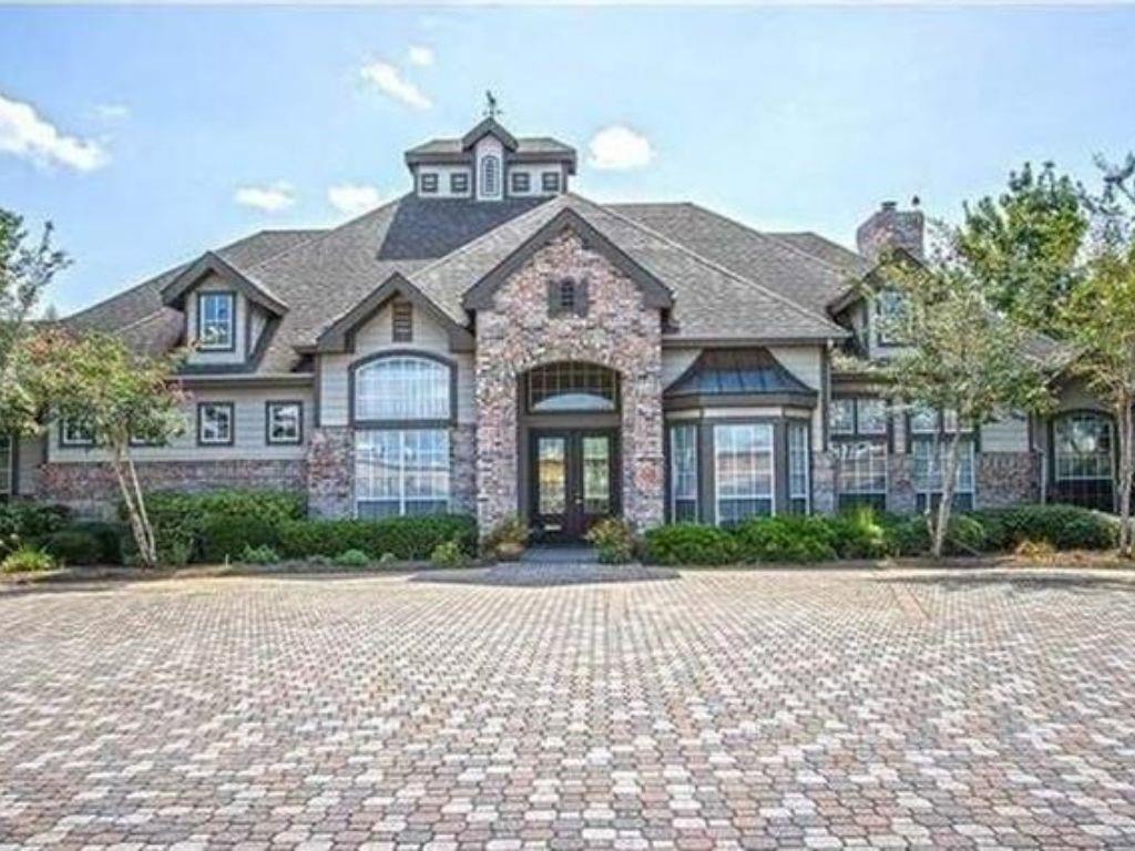 350 Emerald Forest Boulevard 2203 — photo