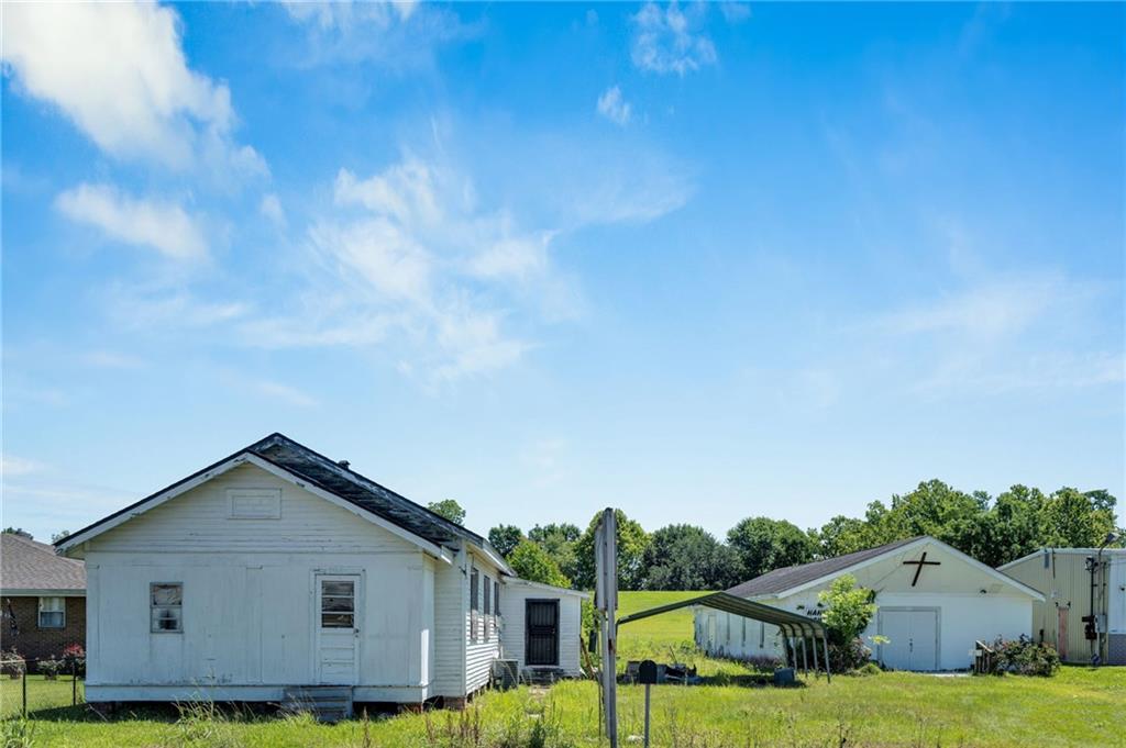 15640 River Road — photo