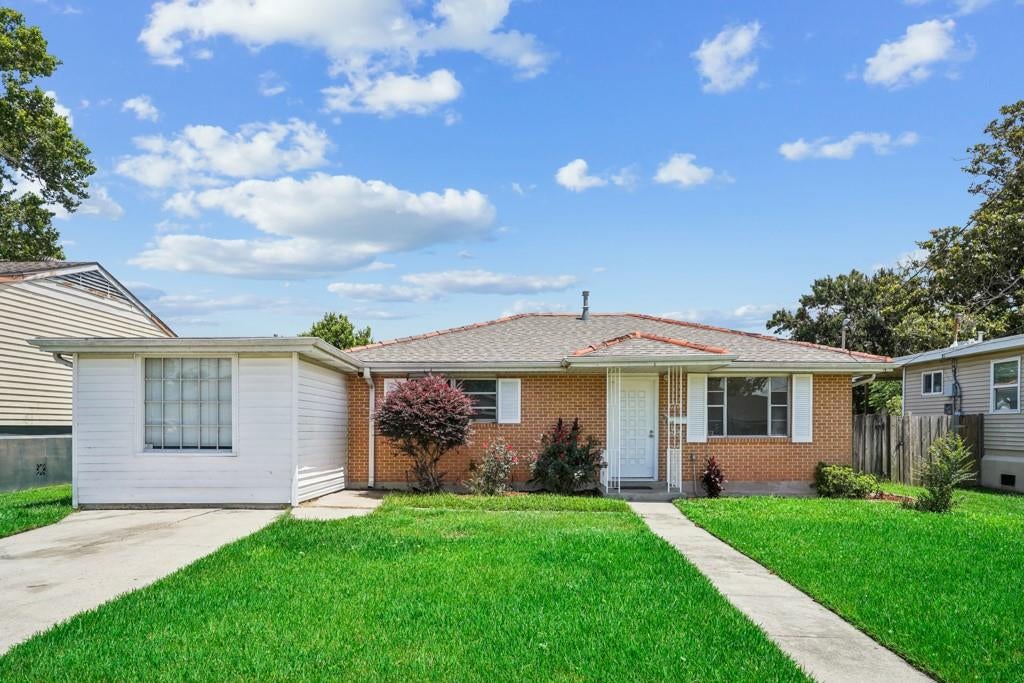 810 Gerry Drive — photo