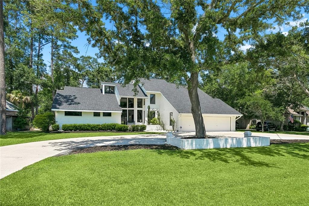237 Evangeline Drive — photo
