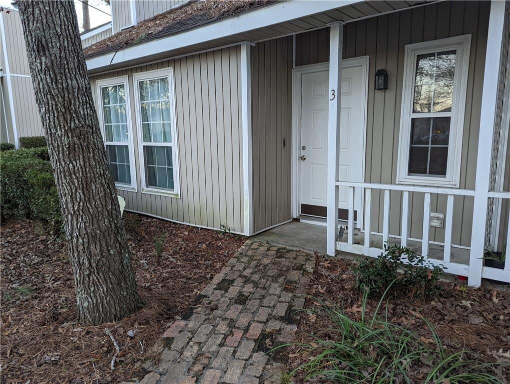 720 Heavens Drive 3 — photo