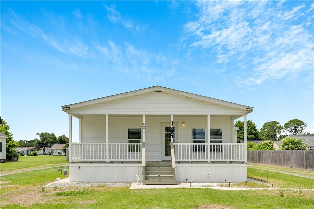 13561 River Road — photo