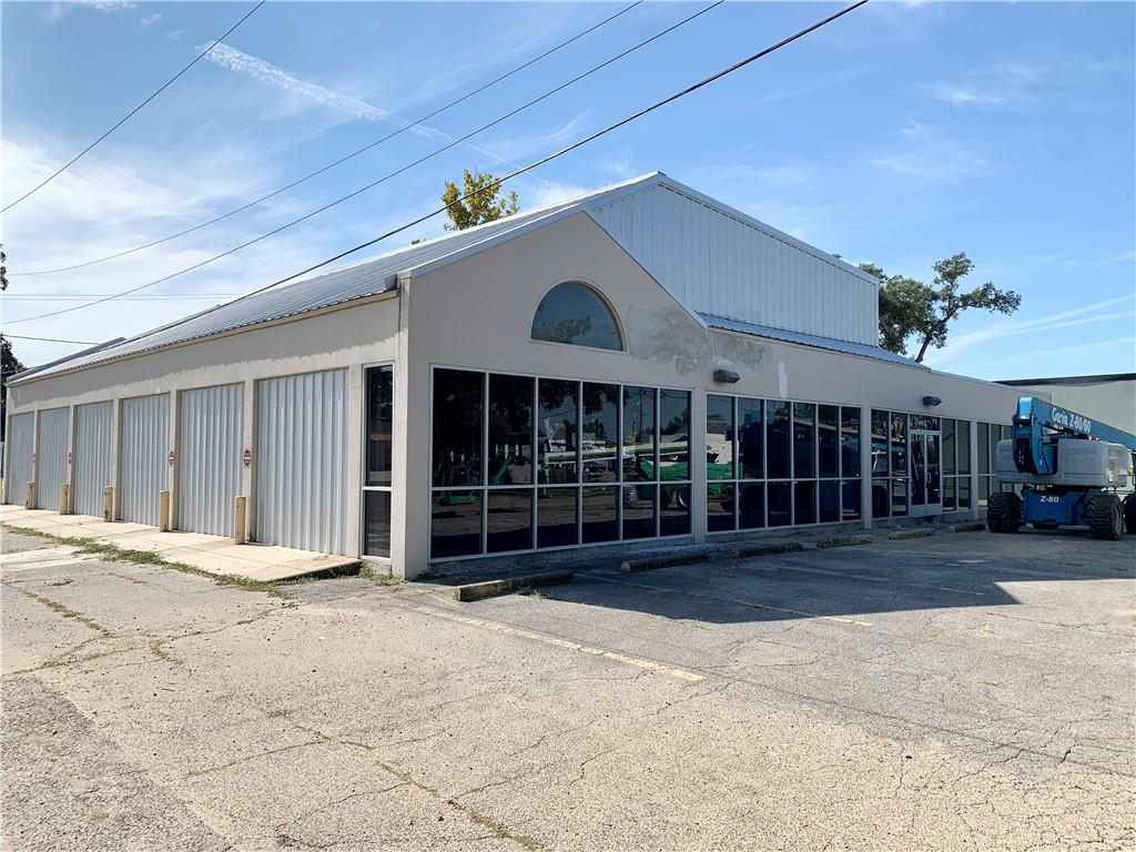 6314 Jefferson Highway — photo