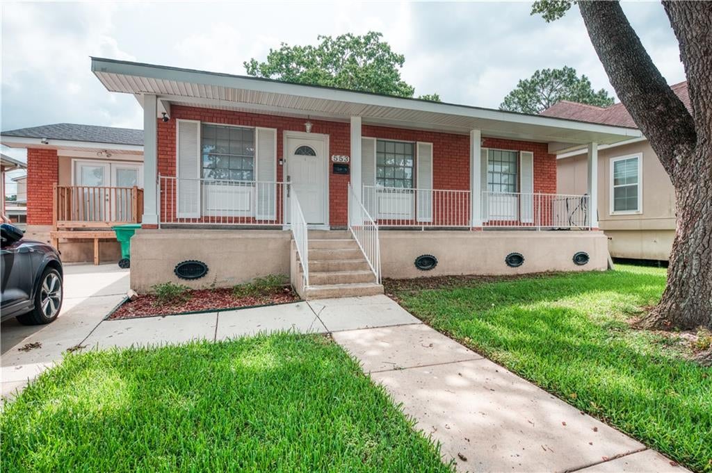 553 Diplomat Street — photo