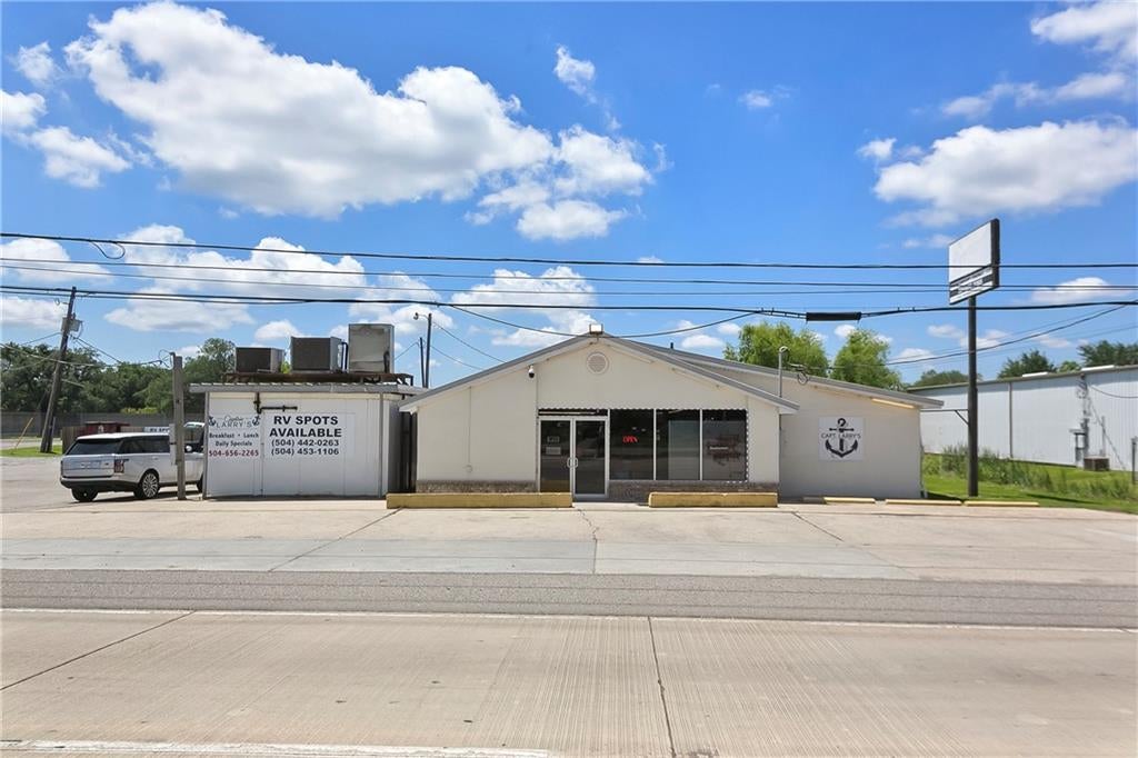 11334 Highway 23 — photo