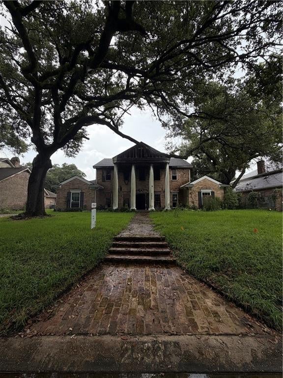 2433 Bedford Drive — photo