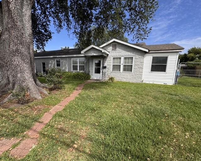 1210 Fairway Drive — photo