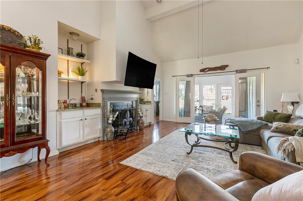 73 Lake Lynn Drive 73 — photo