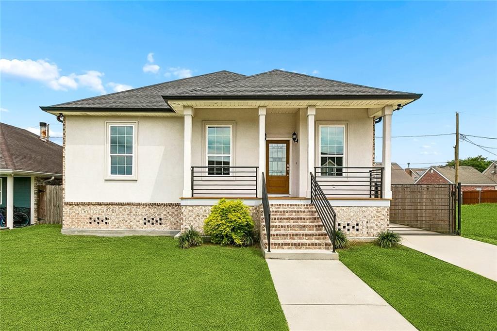 2708 Marquez Drive — photo