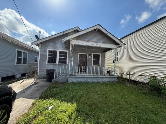 1437 Pauline Street — photo