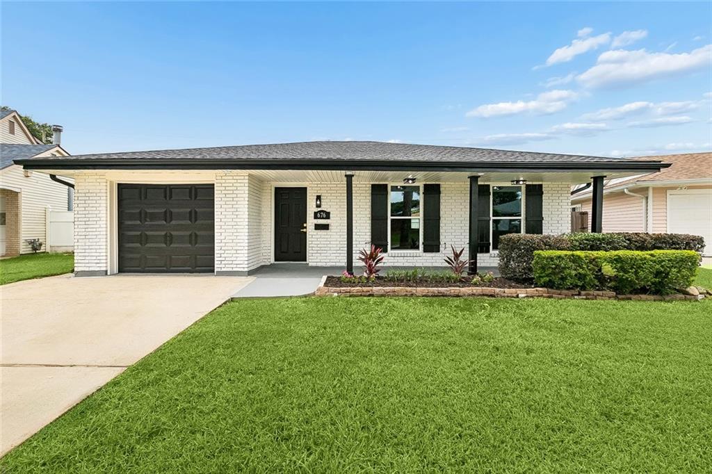 676 W Marlin Court — photo