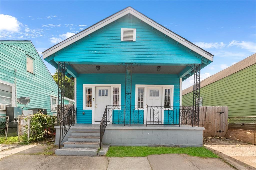 1725 Mandeville Street — photo