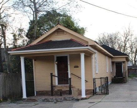 3322 N Robertson Street — photo
