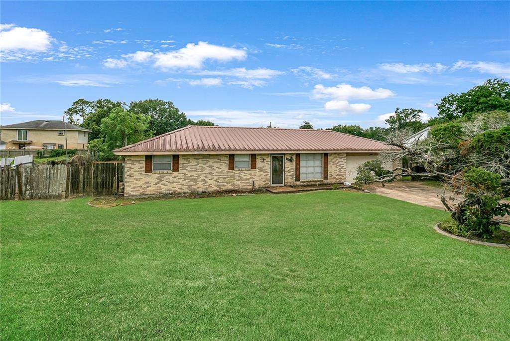 2713 Annette Drive — photo