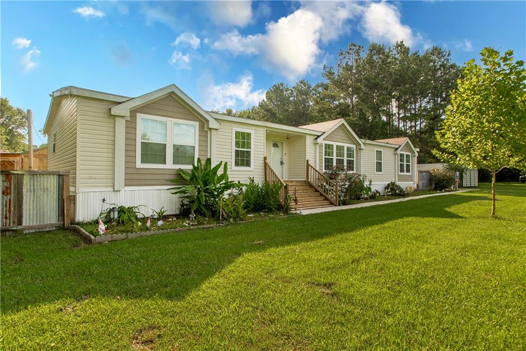 61217 Ruth Holton Road — photo