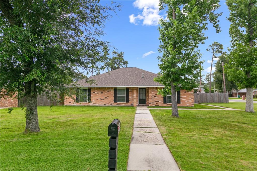 780 Abney Drive — photo