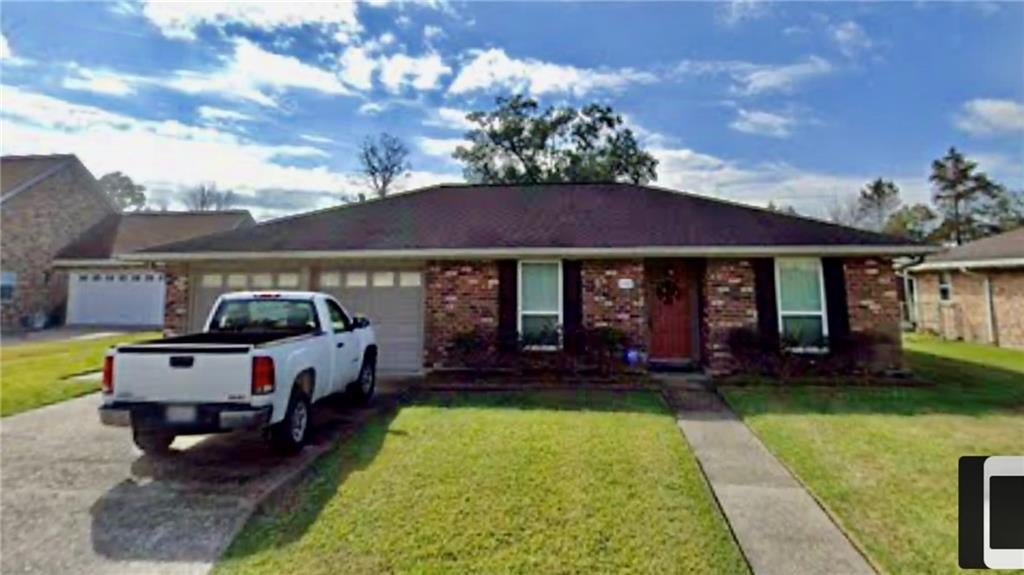 140 Magnolia Drive — photo