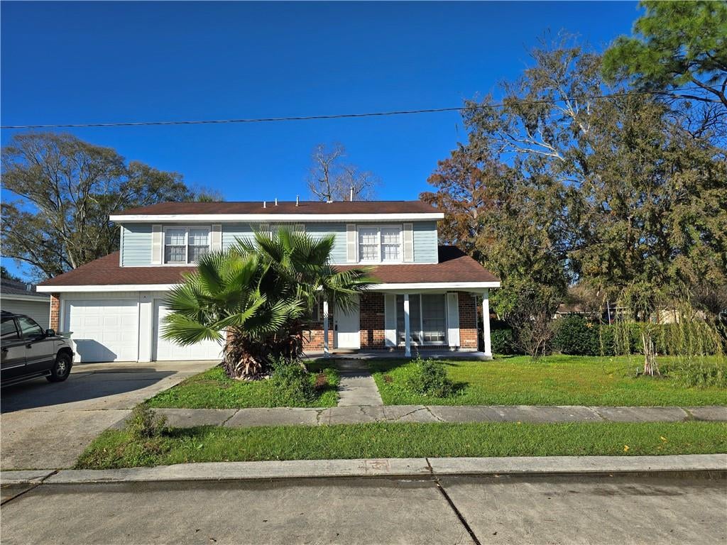 800 Oakwood Drive — photo