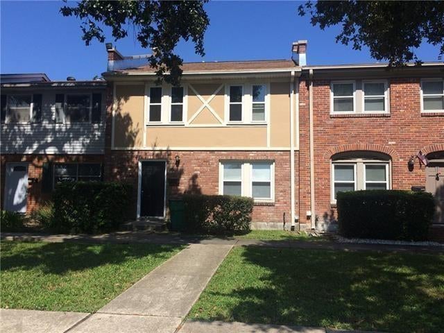 300 Coral Avenue B — photo