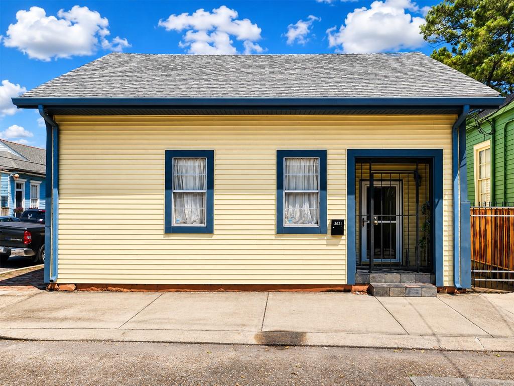 3031 Annunciation Street — photo