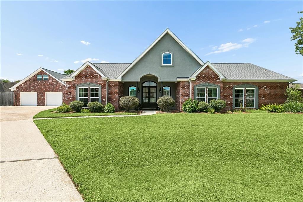 141 Magnolia Court — photo