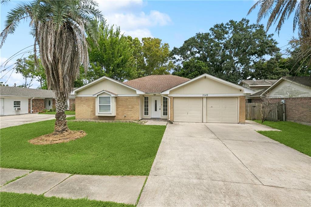1648 Hampton Drive — photo