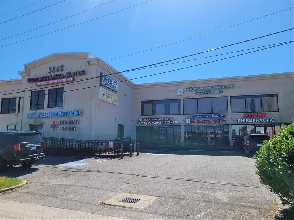 3848 Veterans Boulevard 201 — photo