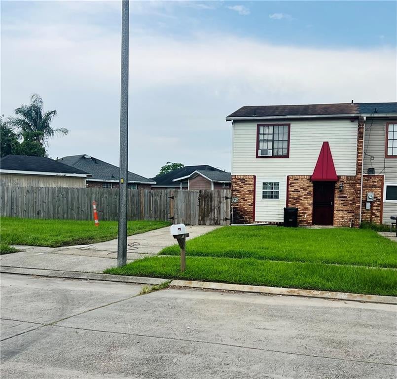 5165 Bayouview Court — photo