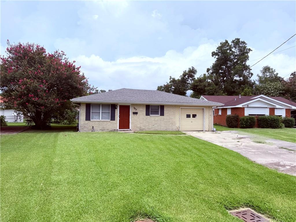 709 Lydia Court — photo