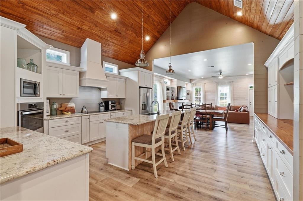 44161 Nicholas Circle — photo