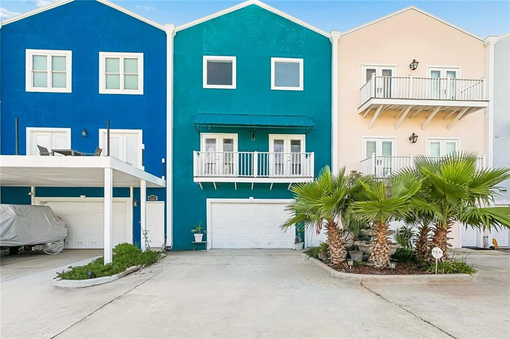 1535 Royal Palm Drive — photo