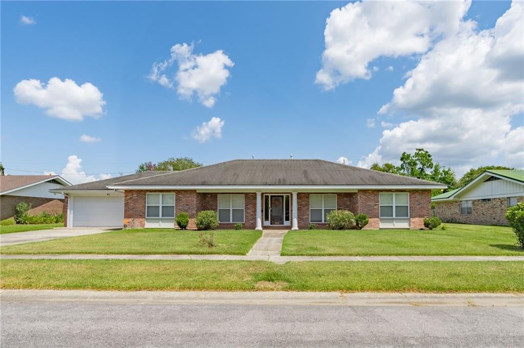 1414 University Drive — photo