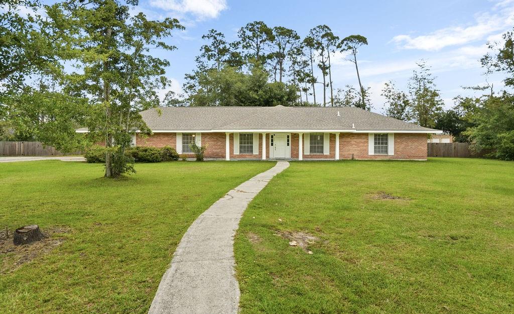 104 Belle Cherie Drive — photo