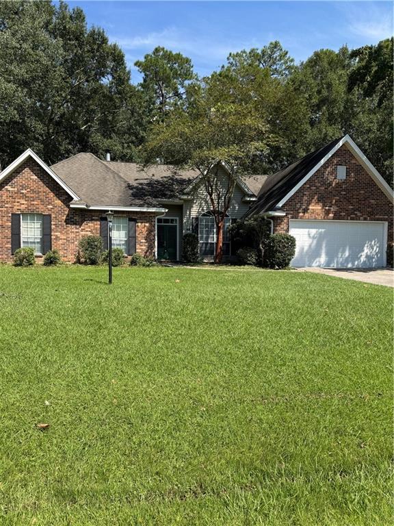 637 Apache Drive — photo