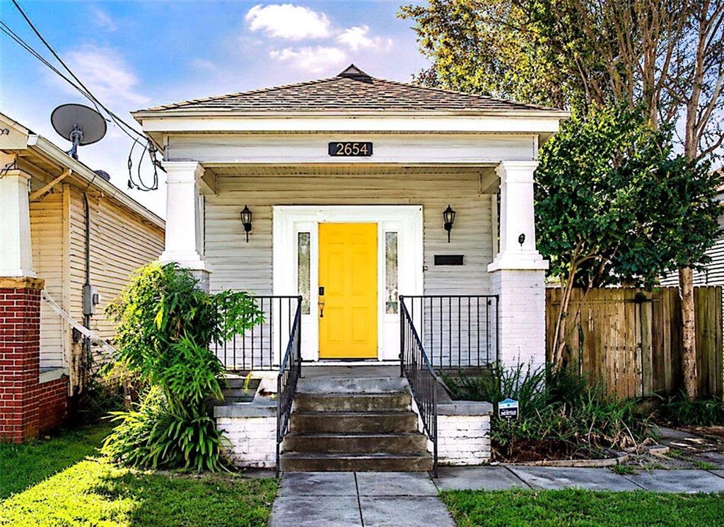 2654 Myrtle Street — photo