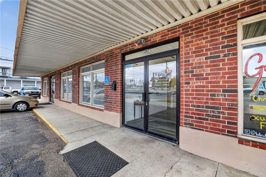 207 W Pine Street — photo