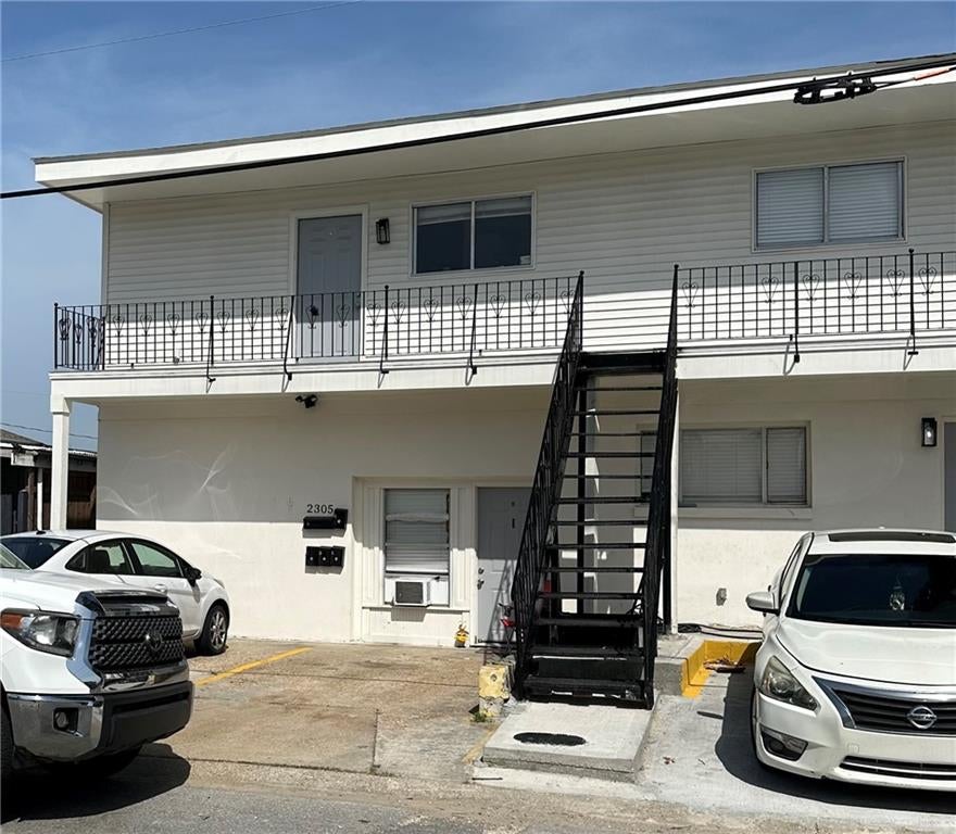 2305 Trio Street B — photo
