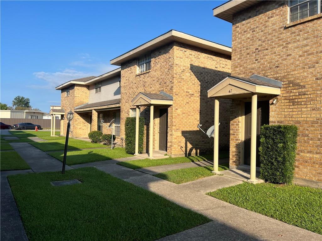 126 Lakewood Drive 52 — photo