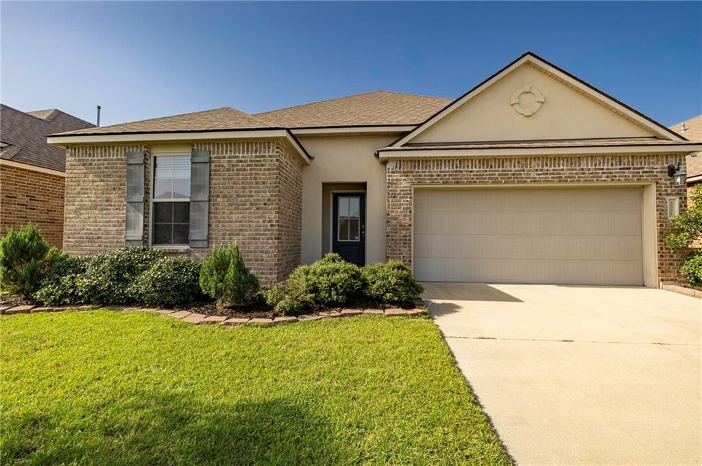 221 Grand Isle Court — photo