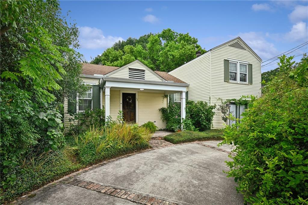 52 Oaklawn Drive — photo