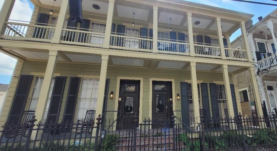 1520 St Mary Street D — photo