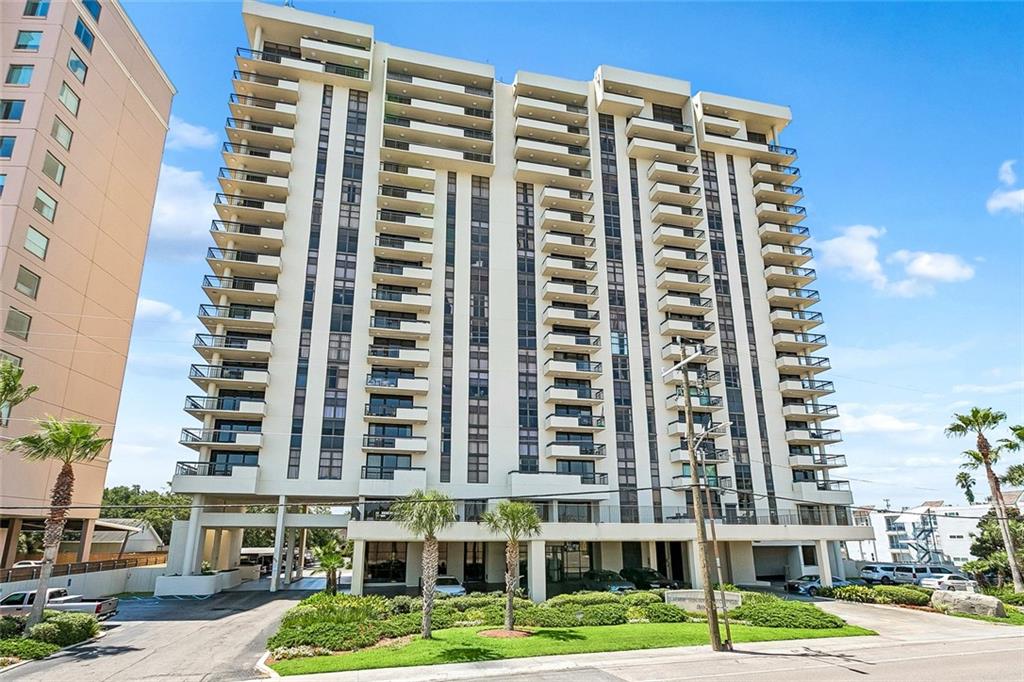 300 Lake Marina Avenue 15H — photo